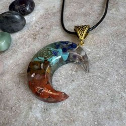 Gaveske med Chakrast og Mne Halskde